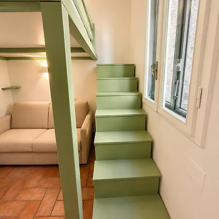 Santa Croce Loft Apartment *